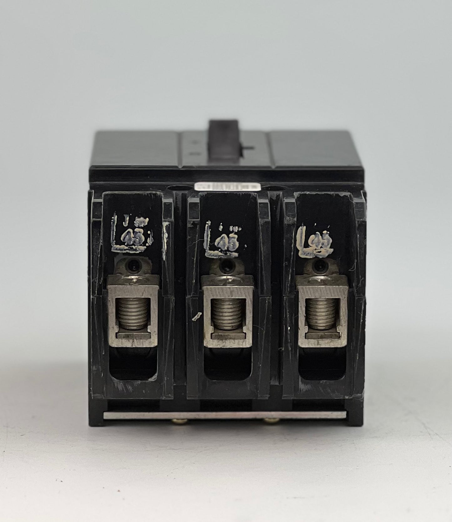 Eaton GHB3030 30 Amp 3 Pole Circuit Breaker Type GHB 240VAC Bolt On Mount