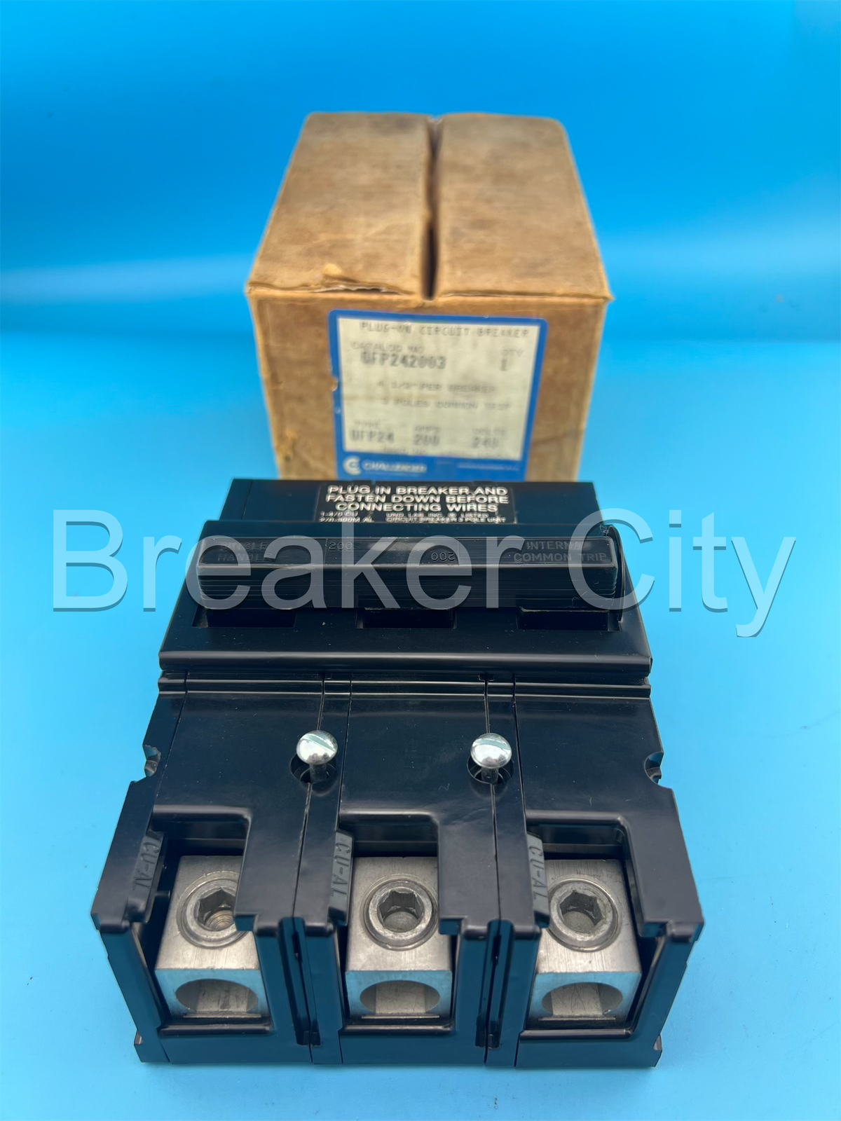 Challenger 200 Amp 3 Pole Type QFP24 Circuit Breaker GTE Sylvania 240V 200A *NEW