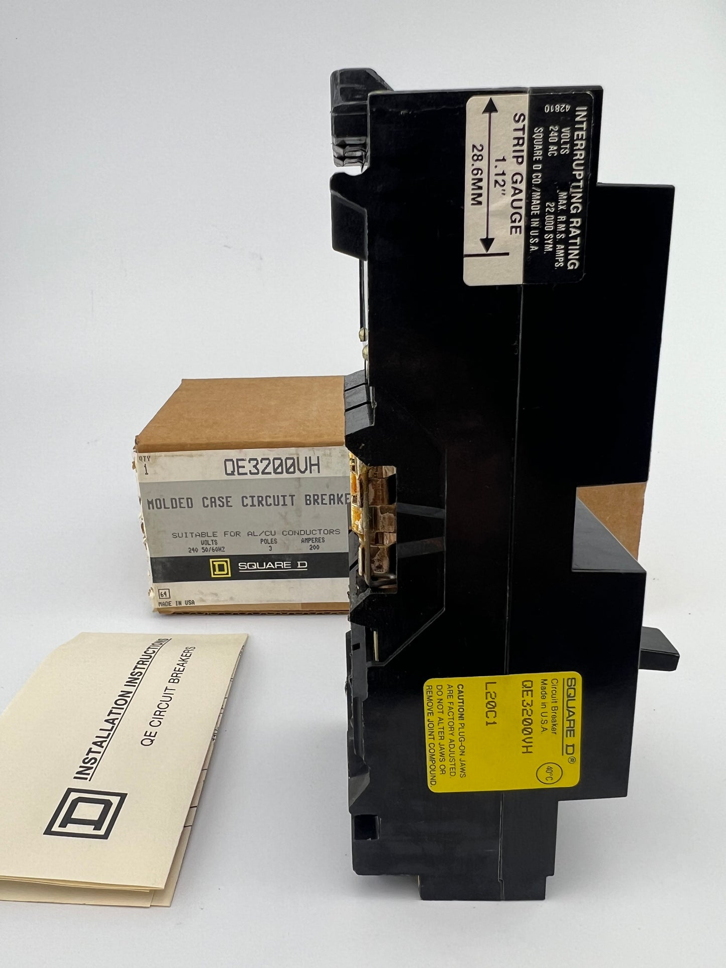 Square D QE3200VH 200 Amp 3 Pole Circuit Breaker QE6 240VAC 200A 3P BRAND NEW
