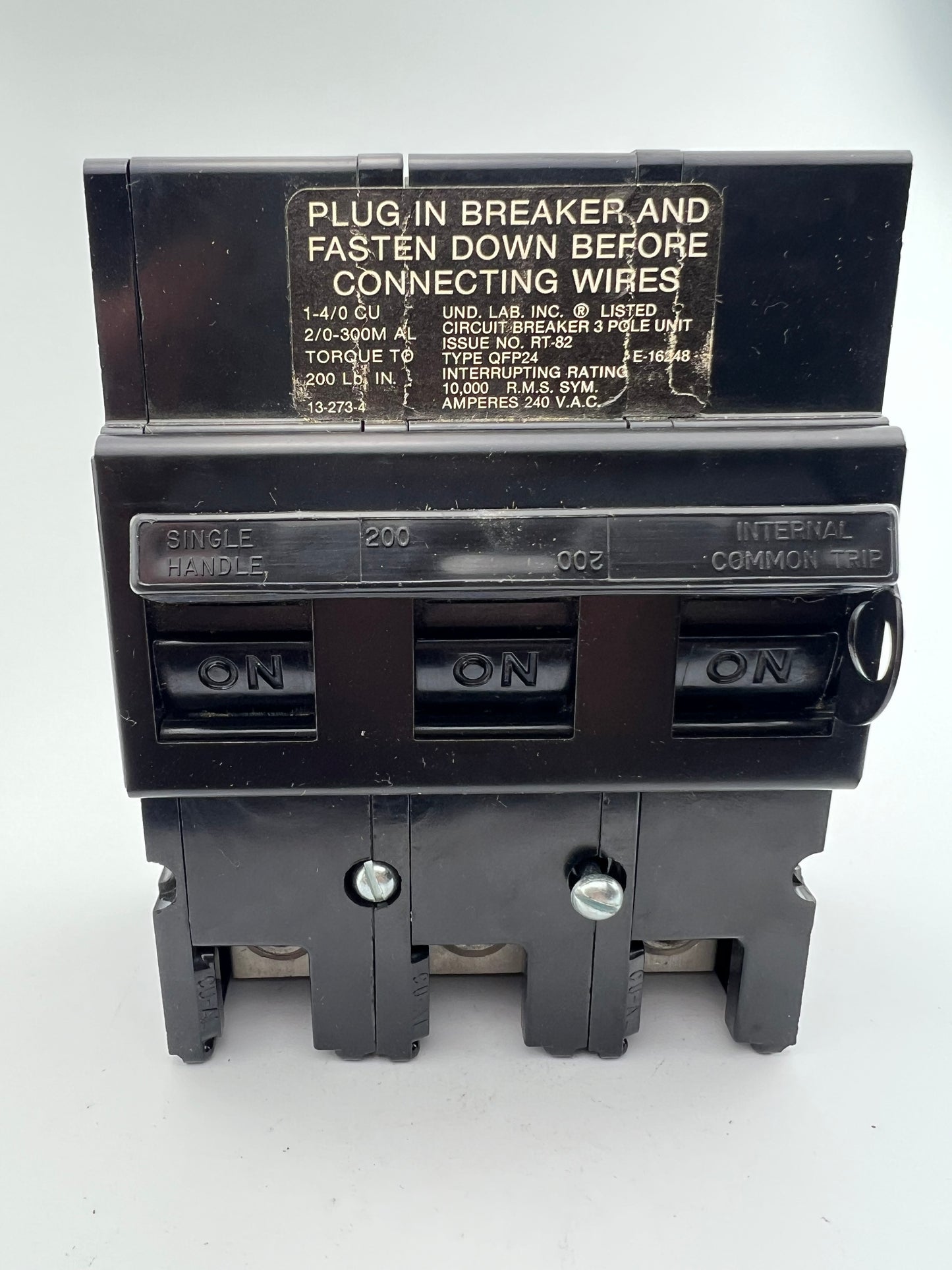 Challenger 200 Amp 3 Pole Type QFP24 Circuit Breaker GTE Sylvania 240V 200A *NEW