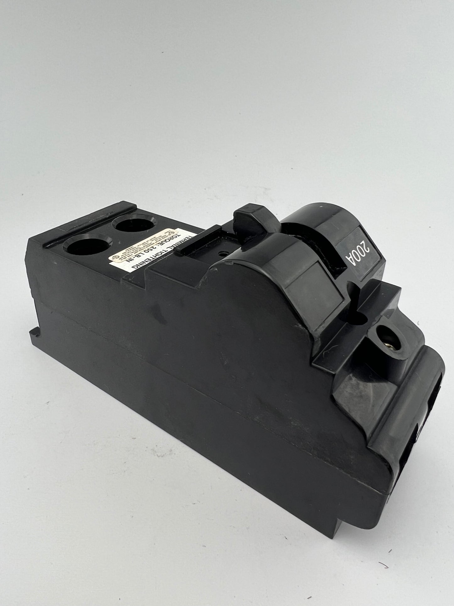 Murray Crouse-Hinds 200 Amp 2 Pole MD-A Circuit Breaker MD2200 240VAC 200A 2P