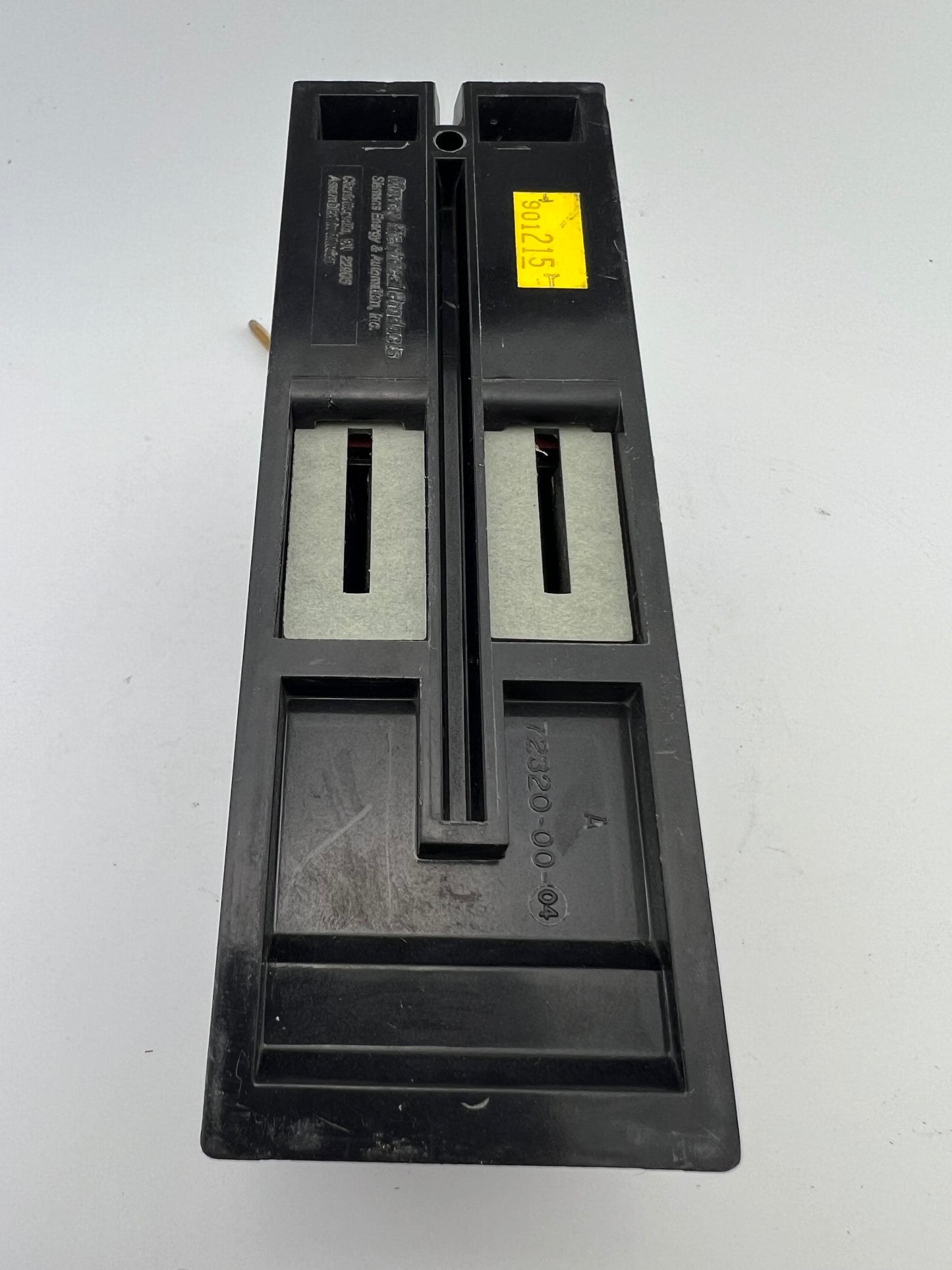 Murray Crouse-Hinds 200 Amp 2 Pole MD-A Circuit Breaker MD2200 240VAC 200A 2P