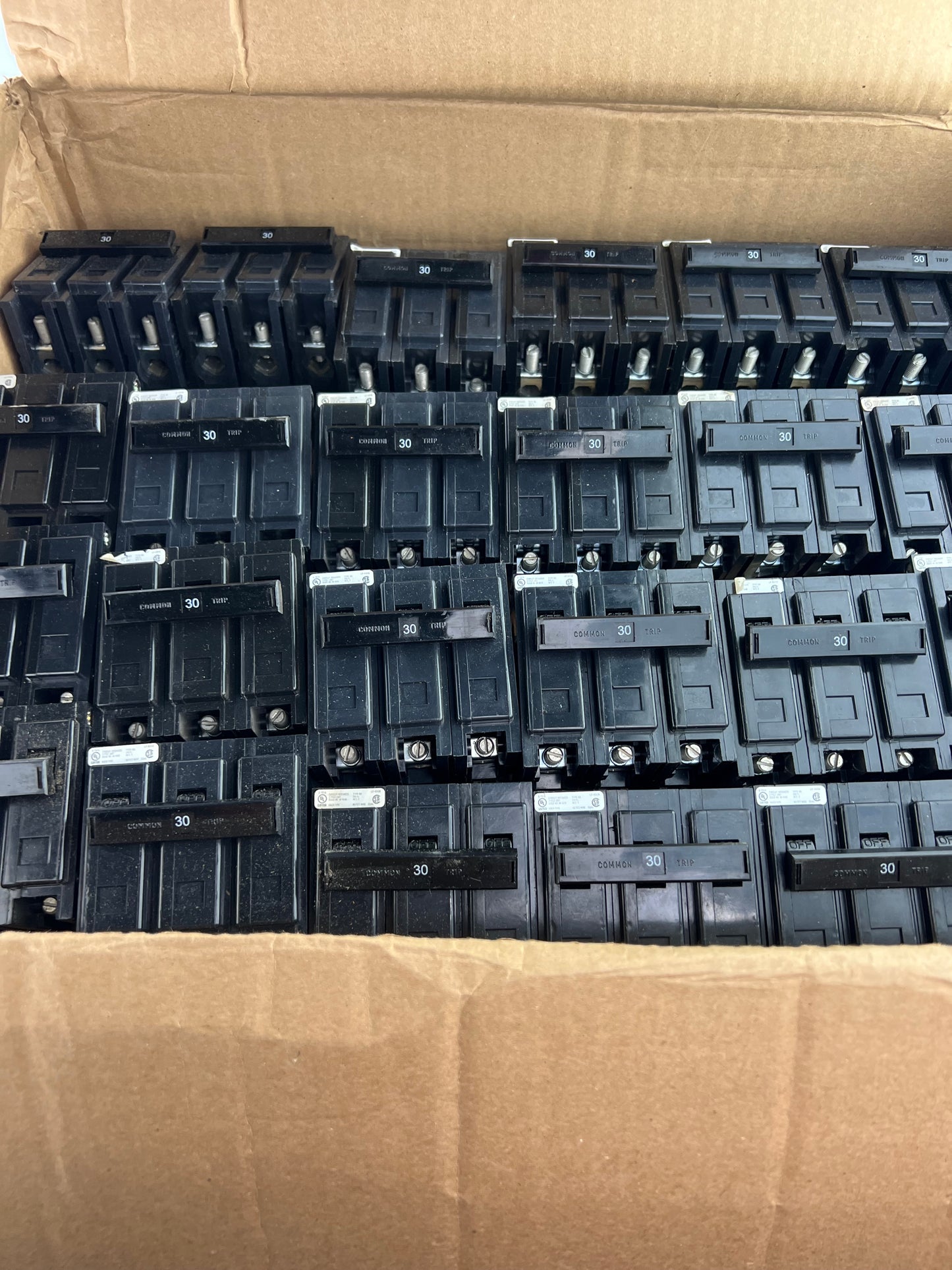Eaton BAB3030H 3 Pole 30 Amp Type BA Circuit Breaker Bolt On 240VAC 30A 3P — NEW