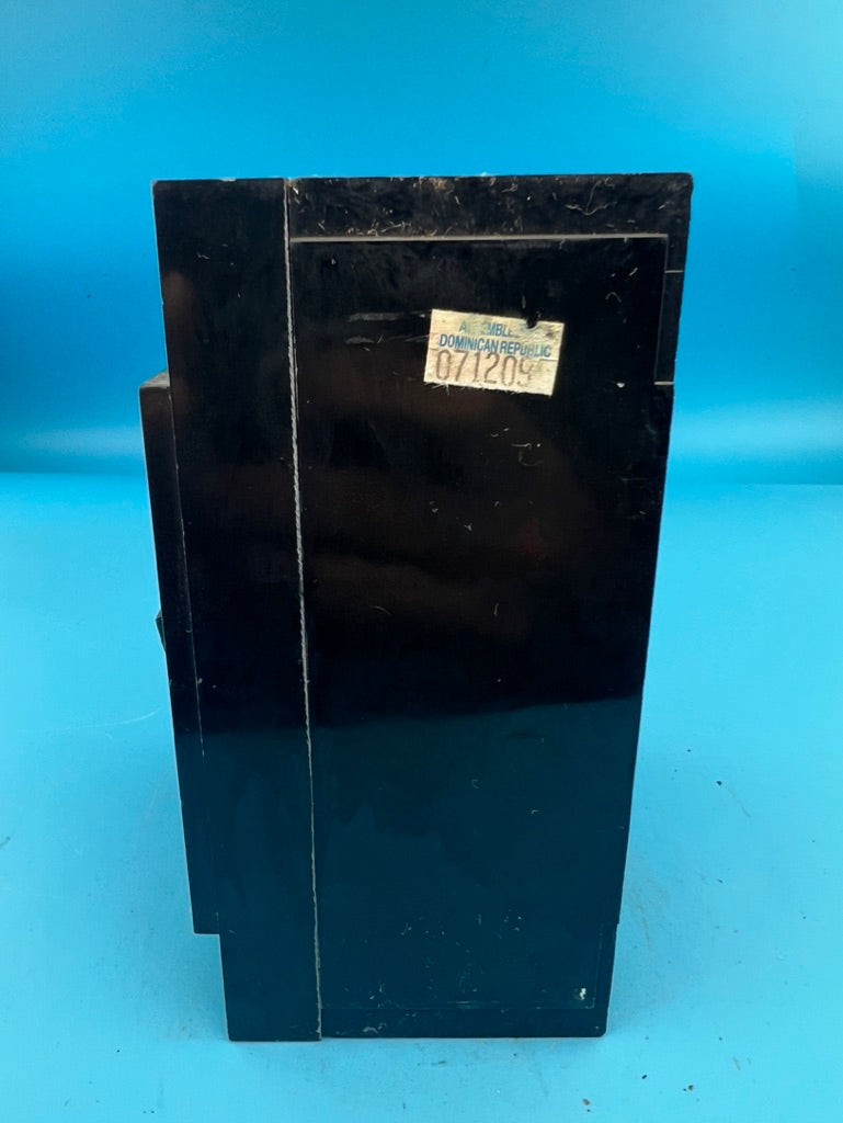 Eaton CC3200YJ 200 Amp 3 Pole Circuit Breaker 240V Type CC 200A 3P