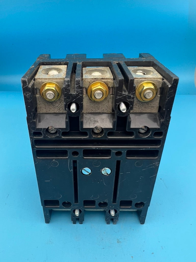 Eaton CC3200YJ 200 Amp 3 Pole Circuit Breaker 240V Type CC 200A 3P
