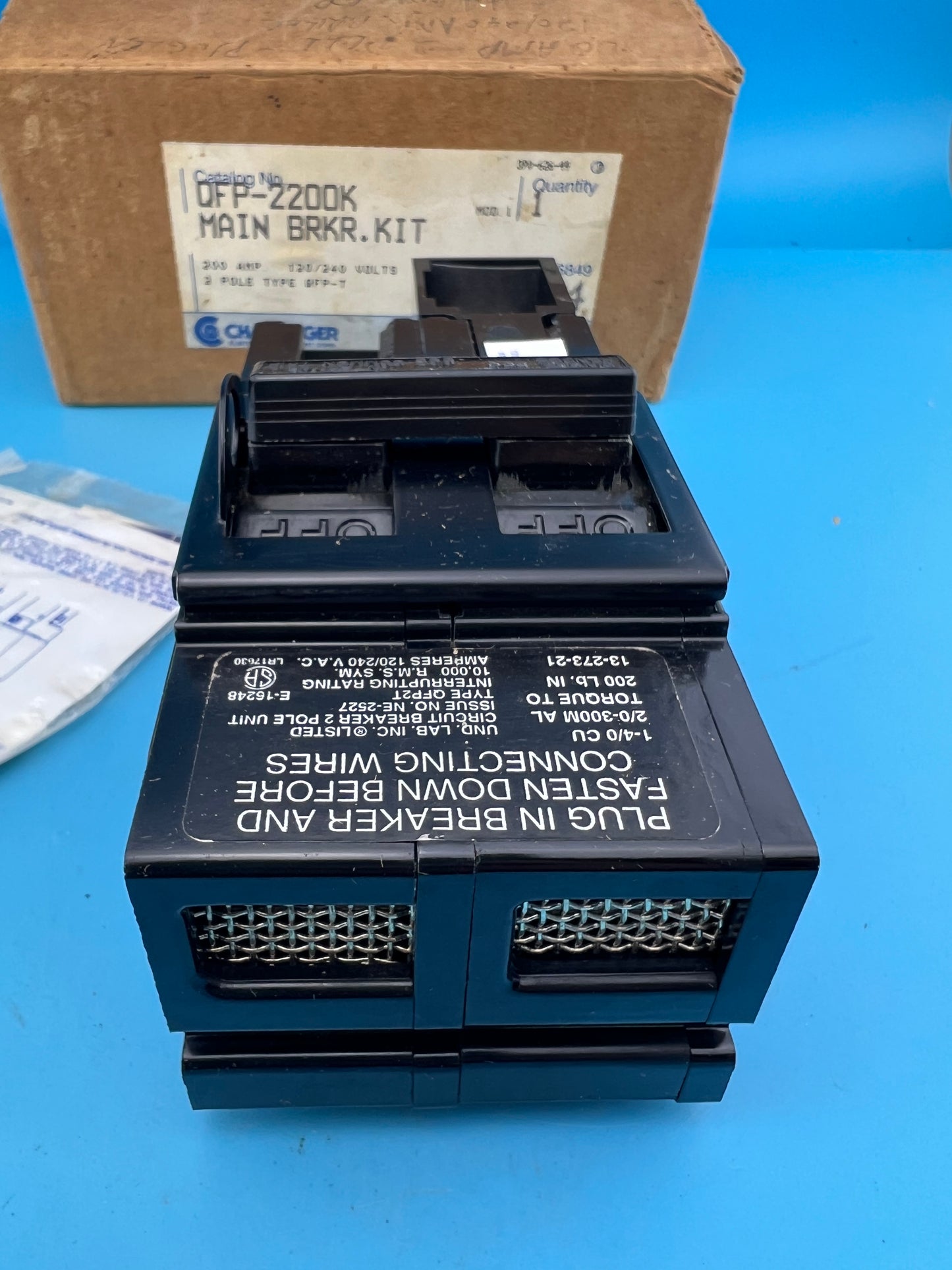 Challenger  QFP-2200K Circuit Breaker 200 Amp 2 Pole Mount Feet 240V 2P 200A