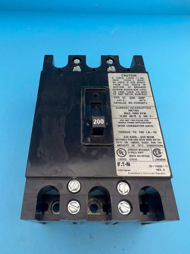Eaton CC3200YJ 200 Amp 3 Pole Circuit Breaker 240V Type CC 200A 3P