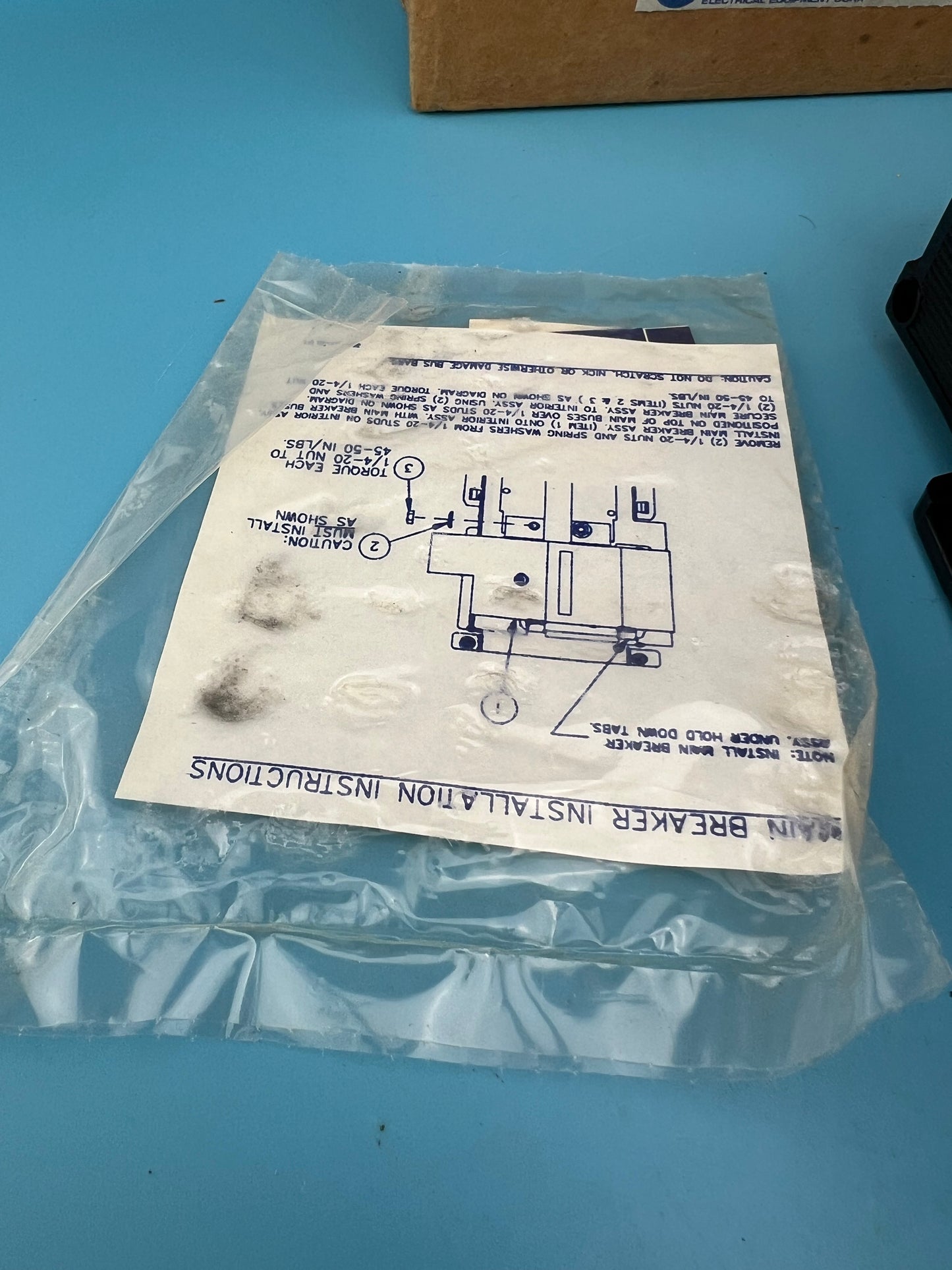 Challenger  QFP-2200K Circuit Breaker 200 Amp 2 Pole Mount Feet 240V 2P 200A